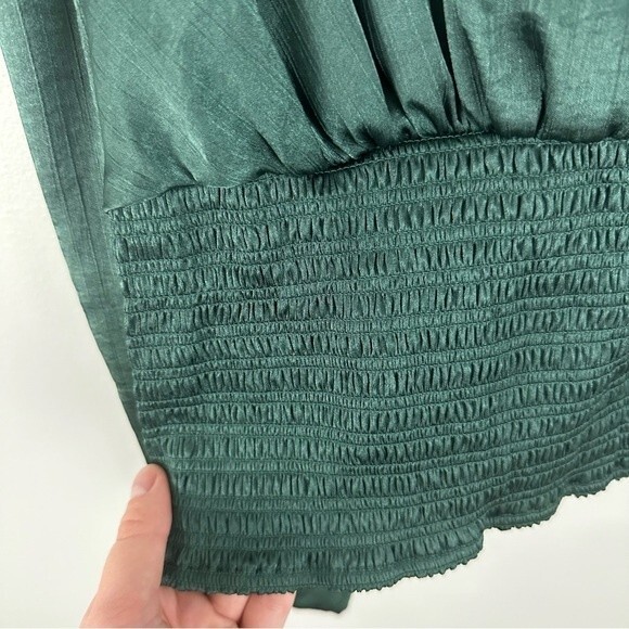 Free People Evergreen Santiago Satin Cropped Blouse Size Medium - Picture 7 of 16